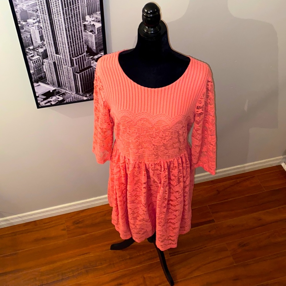 H&M Peach Lace Crochet Dress🍑 - Picture 1 of 2
